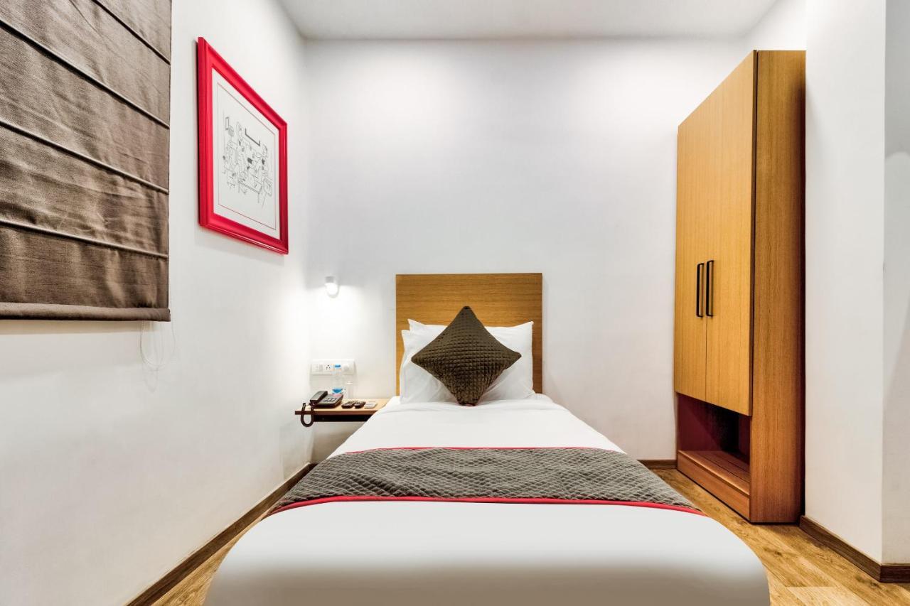 Oyo 78245 Collection O Hotel Crown Inn Navi Mumbai Exterior photo