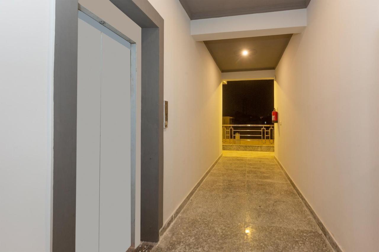 Oyo 78245 Collection O Hotel Crown Inn Navi Mumbai Exterior photo
