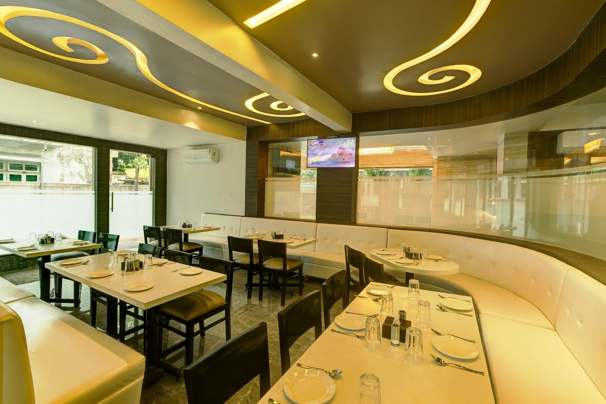 Oyo 78245 Collection O Hotel Crown Inn Navi Mumbai Exterior photo