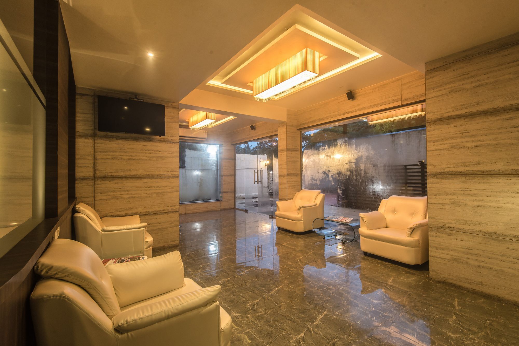 Oyo 78245 Collection O Hotel Crown Inn Navi Mumbai Exterior photo